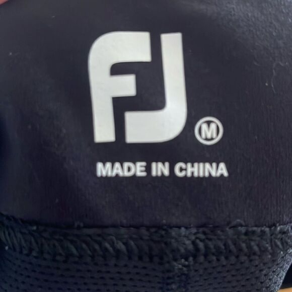 FootJoy Women’s Black Golf Skort with Built in Mesh Shorts with Pockets- Medium - Picture 10 of 11